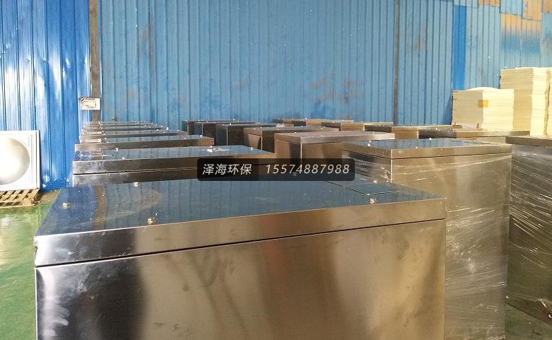 <a href=http://www.sisterfilms.com/ target=_blank class=infotextkey>不銹鋼保溫水箱</a>