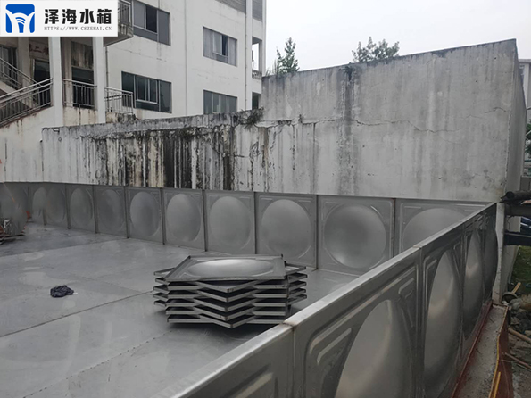 影響不銹鋼水箱價(jià)格的因素有哪些？